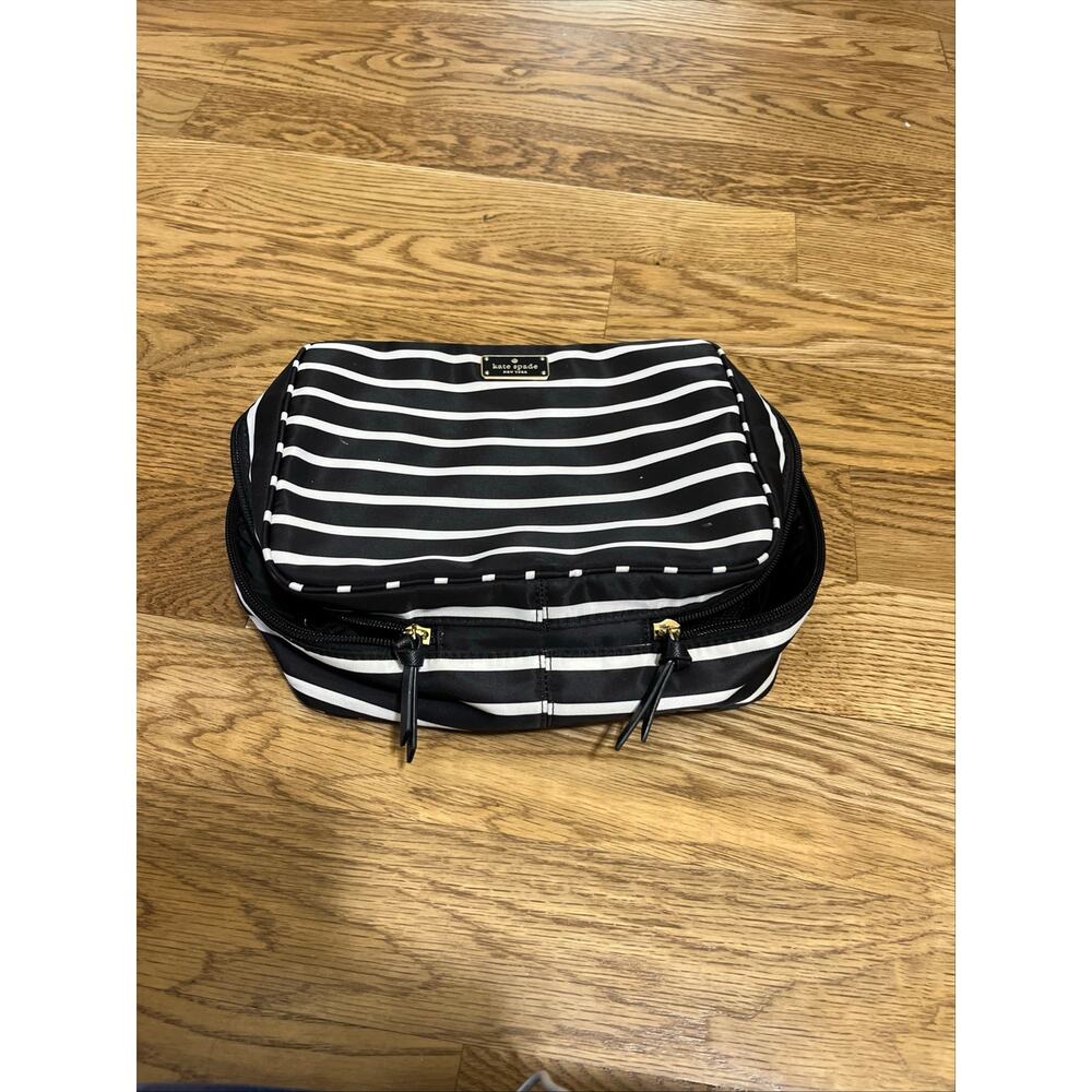 Black/white Stripe KATE SPADE Cosmetic/Toiletries Bag Read